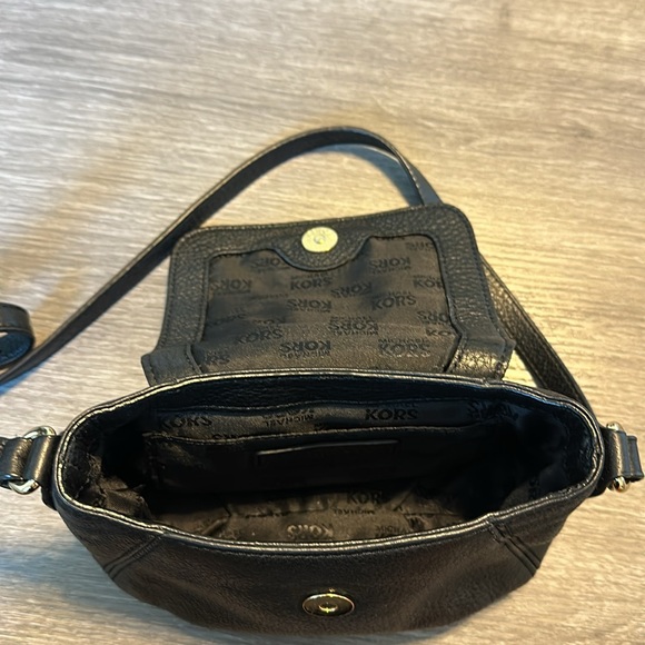 Michael Kors Black Pebbled Leather Cross Body Bag Excellent Condition - Picture 4 of 5